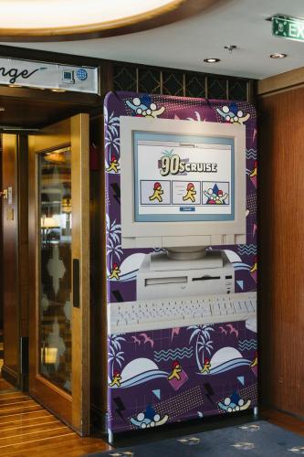 Ship Decor