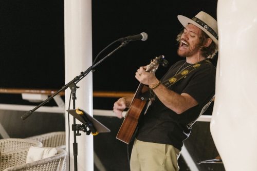 Solo Guitarist Leo Mahuad - Day 2