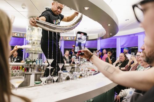 TNC26-D4-Bartender-3