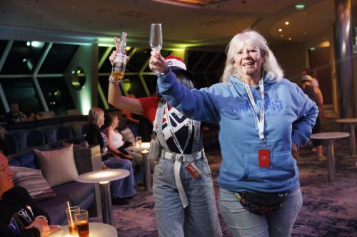 TNC26-D4-Conch-Party-5