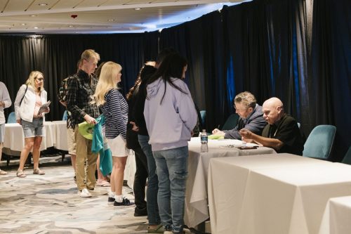 TNC26-D5-Autograph-3