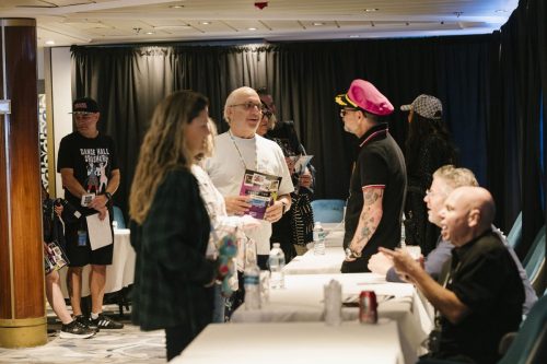 TNC26-D5-Autograph-9