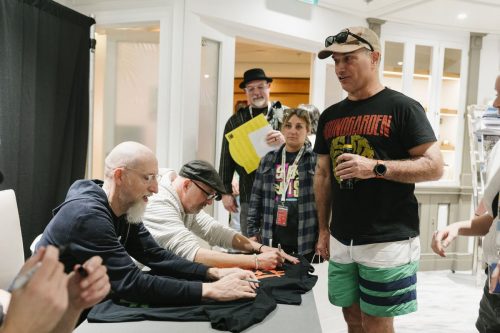 TNC26-D5-Autograph-EMF-7