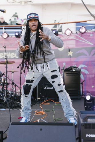 TNC26-D5-DJ-KOOL-and-BELL12