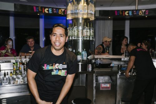 TNC26D1-Bartender-14