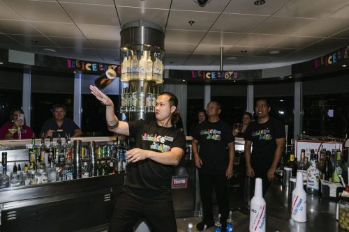 TNC26D1-Bartender-16