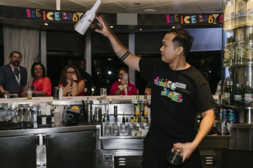 TNC26D1-Bartender-18